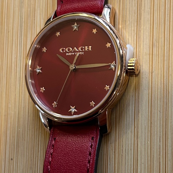 Coach Grand Watch With 36mm Burgundy Red Face With Burgundy Leather Band - Picture 3 of 5
